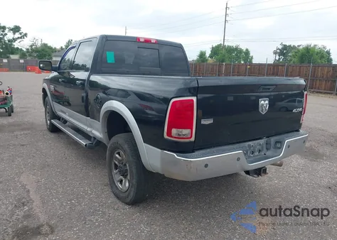 2014 Ram 2500 Laramie z USA, uszkodzony, nr VIN 3C6UR5FJ7EG129609